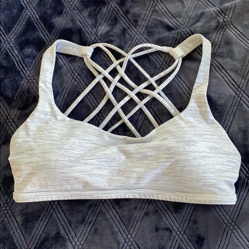 Lululemon free to be wild sports bra